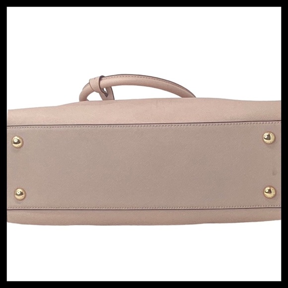 Michael Kors Hamilton Large Saffiano Leather Tote Bag Color: Ballet - Picture 9 of 11